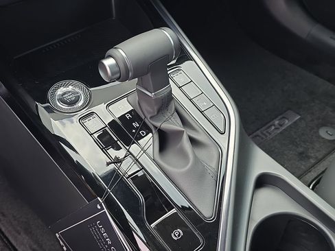 New 2026 Kia Niro EX FWD image 25
