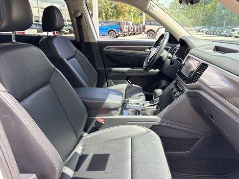 Used 2019 Volkswagen Atlas SEL R-Line FWD image 28