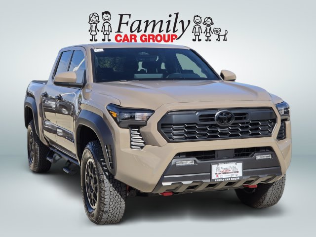 Used 2026 Toyota Tacoma TRD Off-Road AWD/4WD image 2