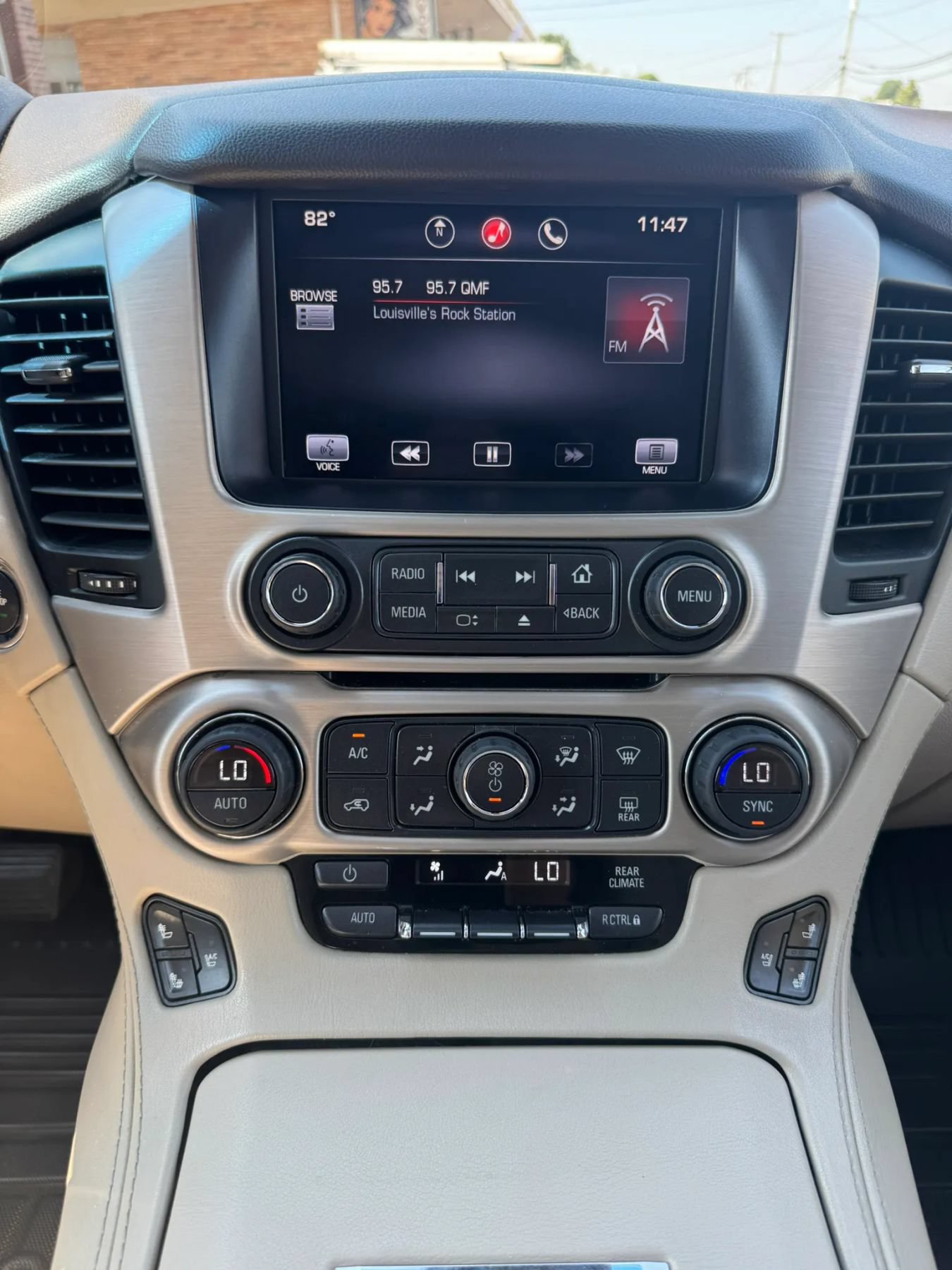 Used 2015 GMC Yukon Denali w/ Touring Package AWD/4WD image 51