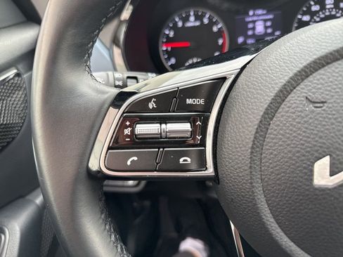 Used 2023 Kia Seltos S w/ Navigation Package image 10