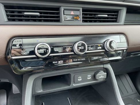 New 2026 Honda Pilot Touring image 22