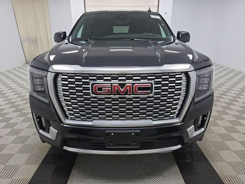 Used 2023 GMC Yukon Denali w/ Max Trailering Package AWD/4WD image 2