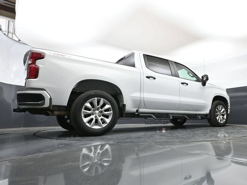 Used 2022 Chevrolet Silverado 1500 Custom AWD/4WD image 41
