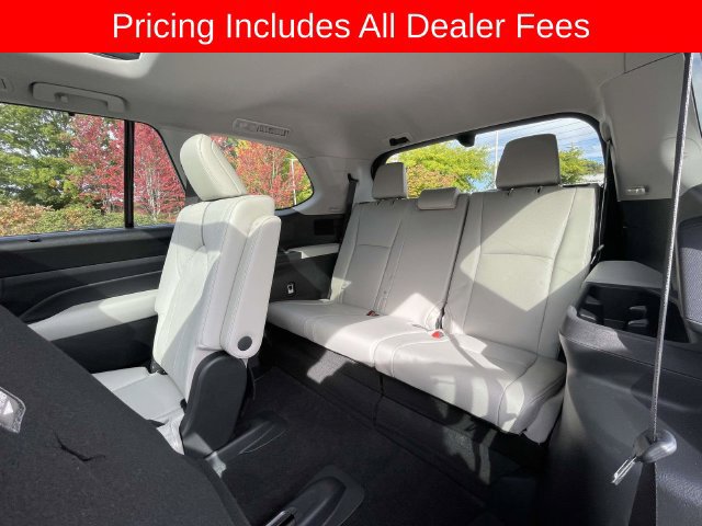 Used 2024 Toyota Grand Highlander AWD image 18