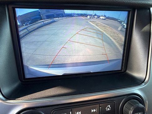 Used 2018 Chevrolet Tahoe Premier RWD image 26