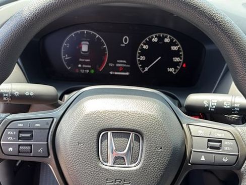 Used 2026 Honda HR-V LX image 11