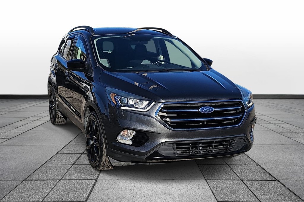 Used 2019 Ford Escape SE FWD image 3