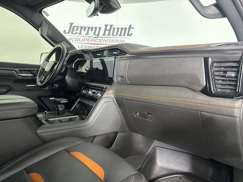 Used 2024 GMC Sierra 1500 AT4 w/ Technology Package image 31