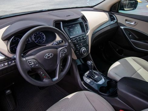 Used 2017 Hyundai Santa Fe Sport FWD image 6