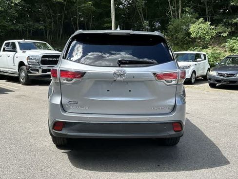 Used 2015 Toyota Highlander Limited AWD/4WD image 4