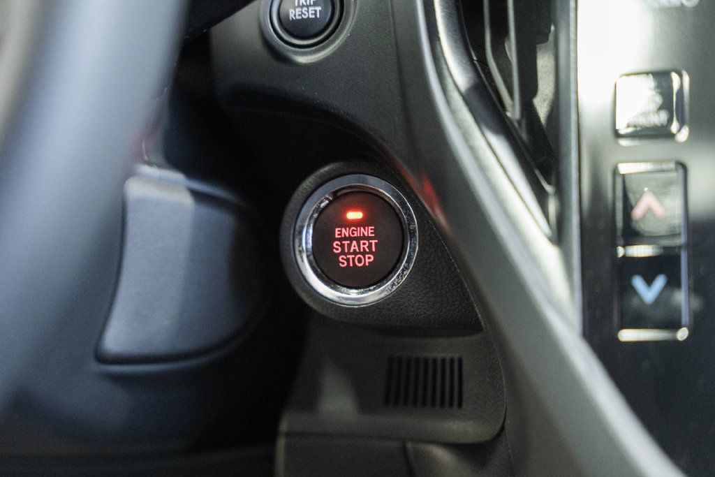 Used 2025 Subaru Forester Premium AWD/4WD image 20