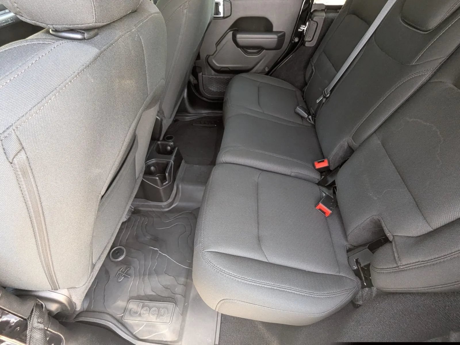 Used 2023 Jeep Wrangler Unlimited Sport w/ Sun And Sound Package AWD/4WD image 17