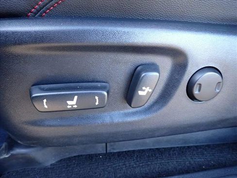 Used 2020 Toyota 4Runner TRD Off-Road Premium image 13