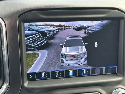 Used 2020 GMC Sierra 1500 AT4 image 24