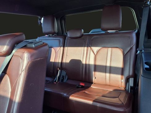 Used 2024 Ford Expedition Max Limited image 29