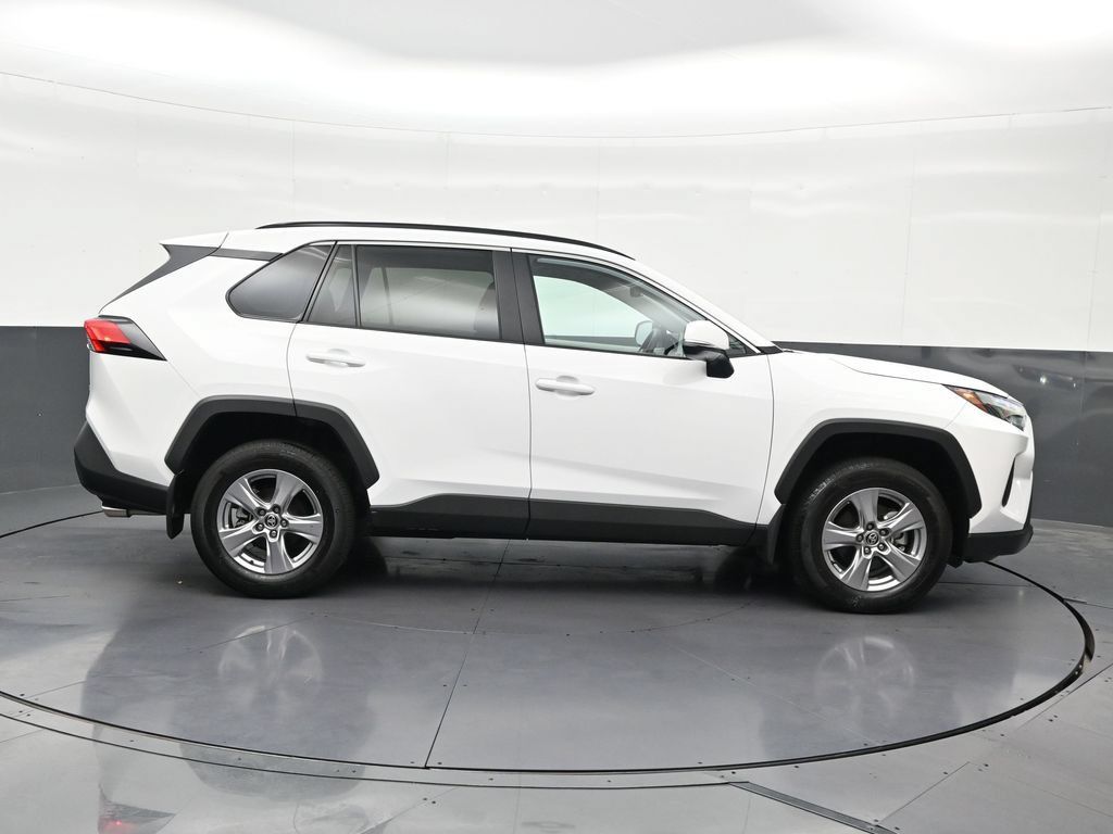 Used 2025 Toyota RAV4 XLE w/ Convenience Package FWD image 7