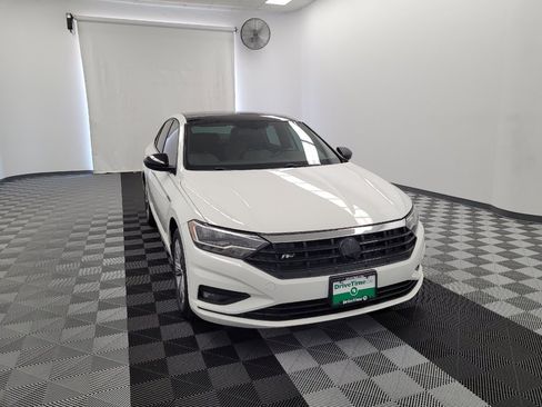 Used 2019 Volkswagen Jetta R-Line FWD image 14