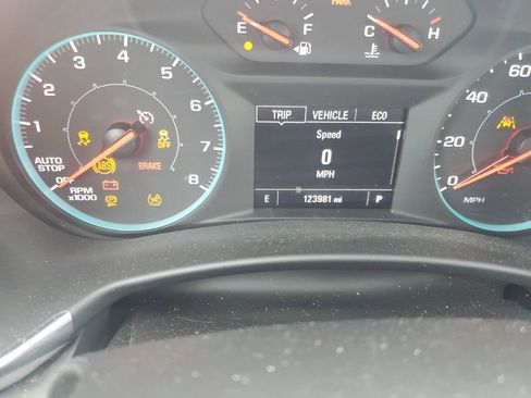 Used 2020 Chevrolet Equinox LS image 13