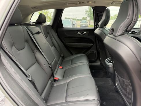 Certified 2023 Volvo XC60 B5 Ultimate AWD/4WD image 12