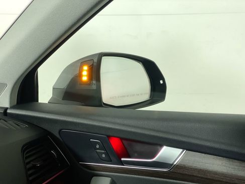 Certified 2023 Audi Q5 2.0T Premium Plus w/ Premium Plus Package image 19