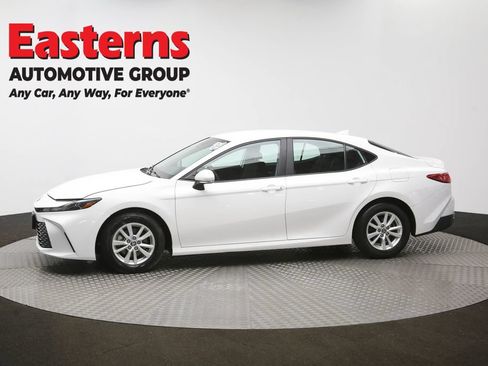 Used 2025 Toyota Camry LE FWD image 59