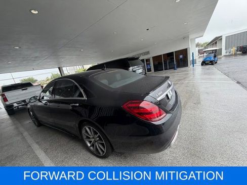 Used 2020 Mercedes-Benz S 560 Sedan image 4