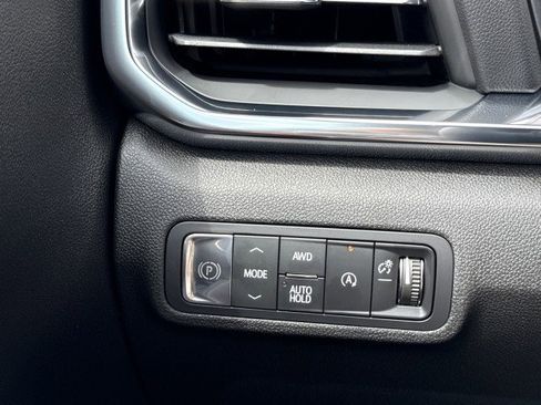 New 2025 GMC Terrain Elevation image 28