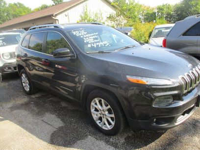 Used 2016 Jeep Cherokee Latitude w/ Cold Weather Group