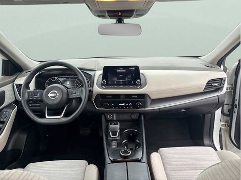 Used 2023 Nissan Rogue SV image 33