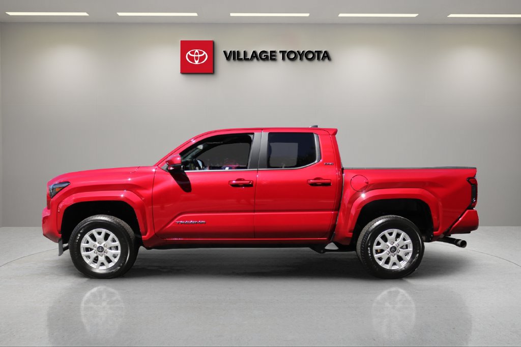 Certified 2025 Toyota Tacoma SR5 AWD/4WD image 2