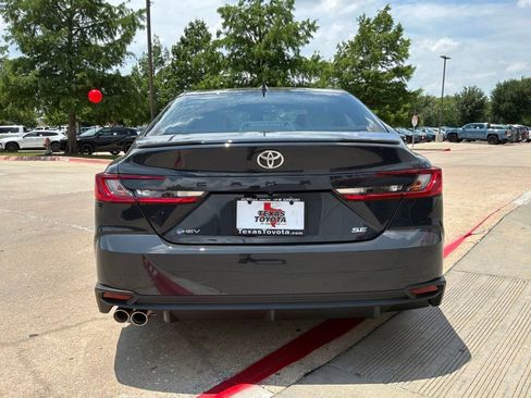 New 2026 Toyota Camry SE FWD image 6