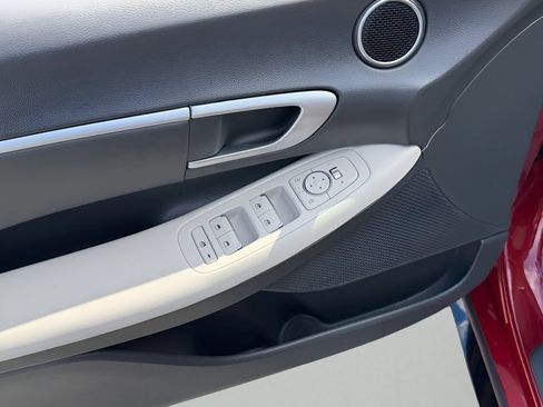 Used 2025 Hyundai Sonata SEL FWD image 14