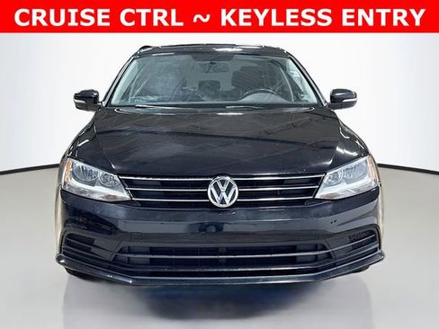 Used 2015 Volkswagen Jetta SE image 3