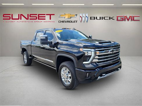 Certified 2024 Chevrolet Silverado 2500 High Country w/ High Country Premium Package AWD/4WD image 1