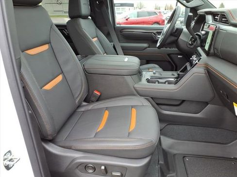 New 2026 GMC Sierra 2500 AT4 w/ AT4 Premium Plus Package image 24