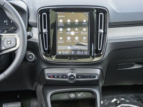 Used 2026 Volvo XC40 B5 Plus w/ Protection Package Premier image 21