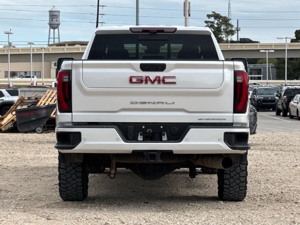 Used 2024 GMC Sierra 3500 Denali w/ Technology Package AWD/4WD image 5
