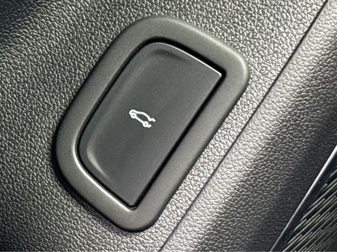 New 2026 Chevrolet Traverse RS FWD image 28