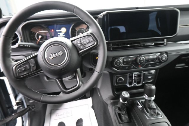 New 2026 Jeep Gladiator Sport AWD/4WD image 27