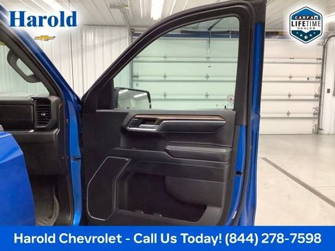 Used 2024 Chevrolet Silverado 1500 RST w/ Z71 Off-Road Package image 10
