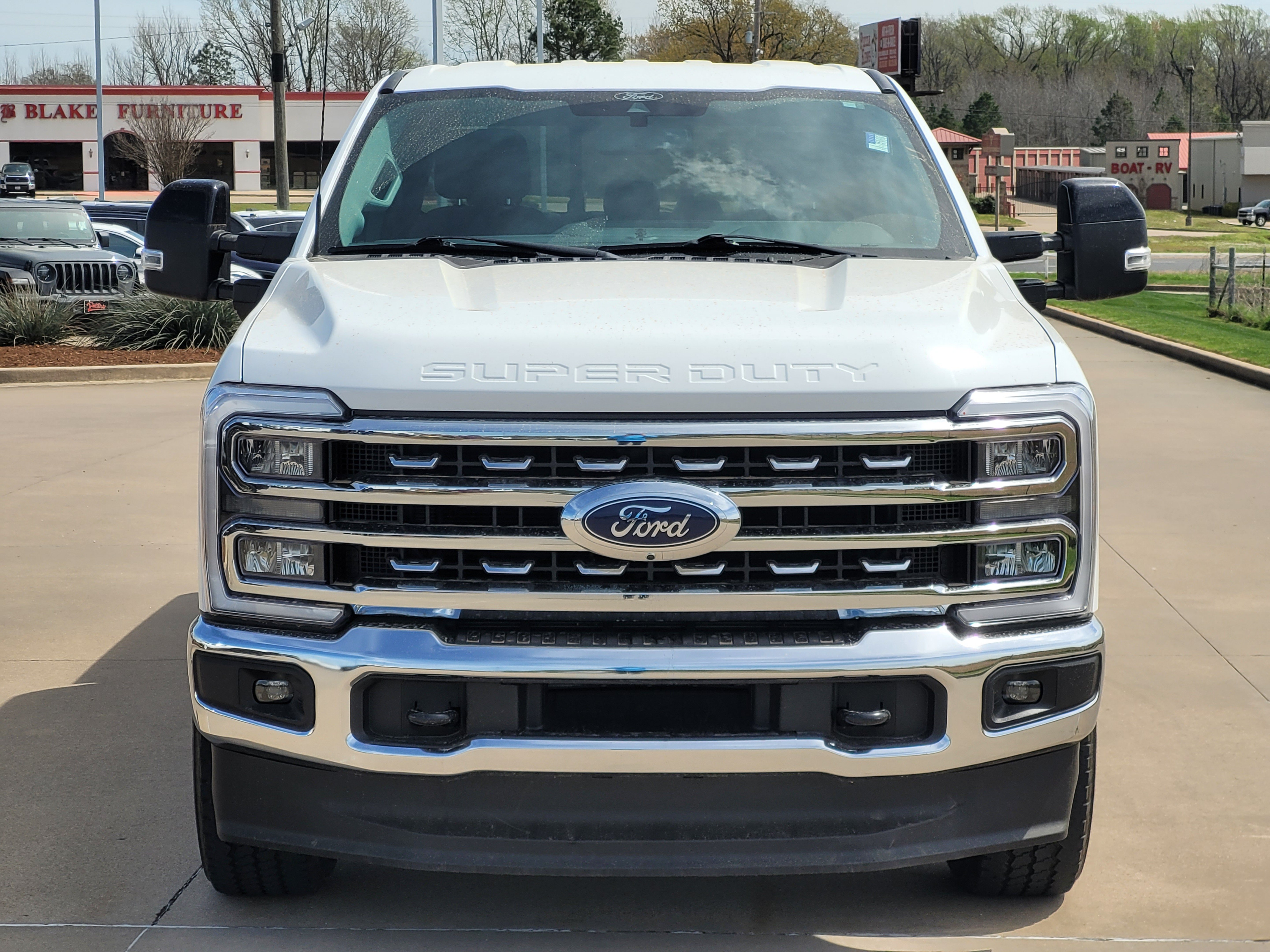 Used 2024 Ford F250 Lariat w/ FX4 Off-Road Package AWD/4WD image 2