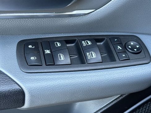 Used 2022 RAM 1500 Big Horn RWD image 13
