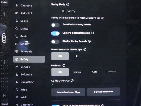 Used 2021 Tesla Model S Plaid image 17