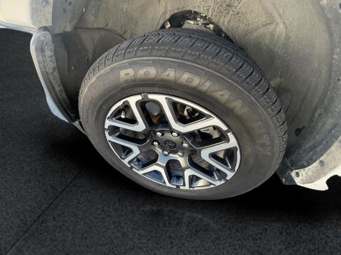 Used 2025 RAM 1500 Laramie image 11