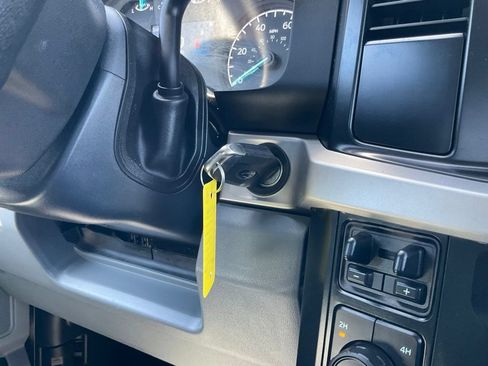 Used 2023 Ford F250 XLT AWD/4WD image 23