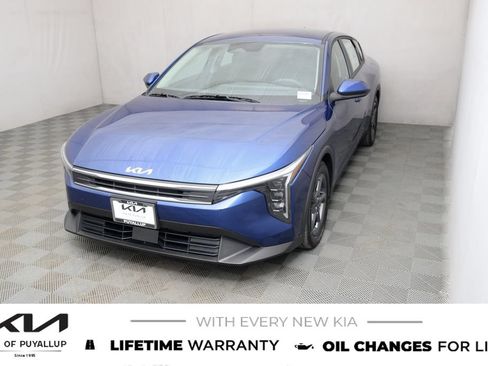 New 2026 Kia K4 FWD image 1