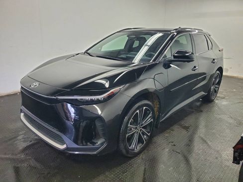 Used 2023 Toyota bZ4X XLE 4dr Crossover w/ Weather Package image 1