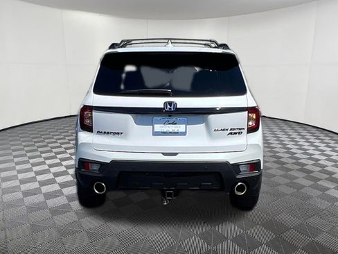 Used 2024 Honda Passport Black Edition image 3