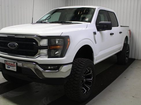 Used 2023 Ford F150 XLT w/ Trailer Tow Package image 3